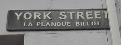  Broad Street Wayfarer sign